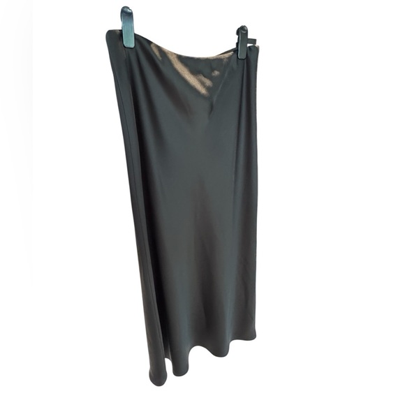 NWOT Norma Kamali Sleek Black Maxi Skirt - Picture 3 of 5